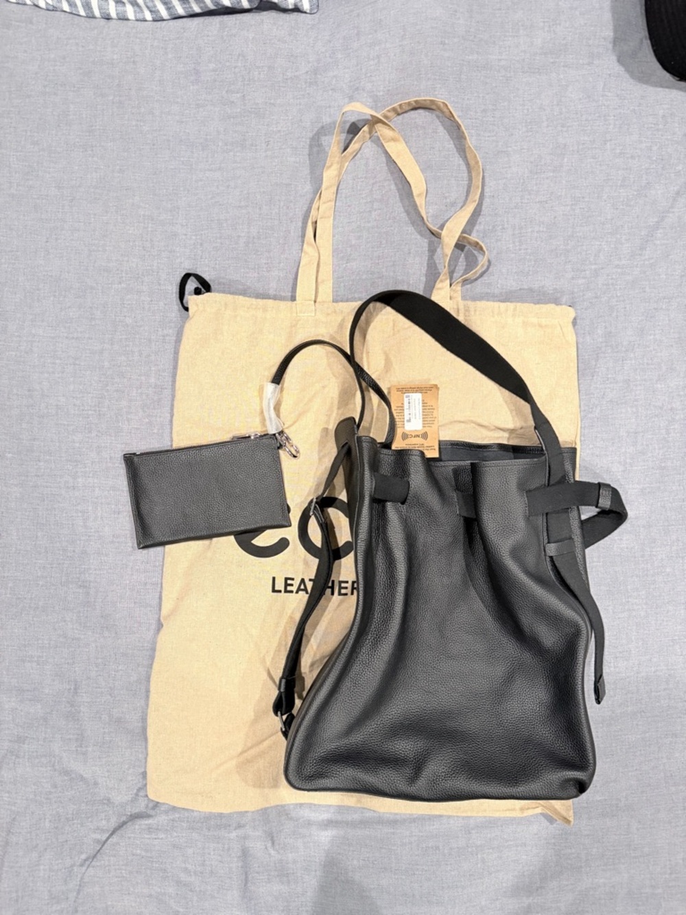 Ecco Sail Bag Full Size Black Leather Bag - Women's Shoulder Bag - Picture 6 of 10